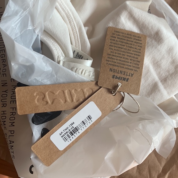 NWT- Skims- NEW VINTAGE SCOOP NECK TANK - Picture 6 of 6